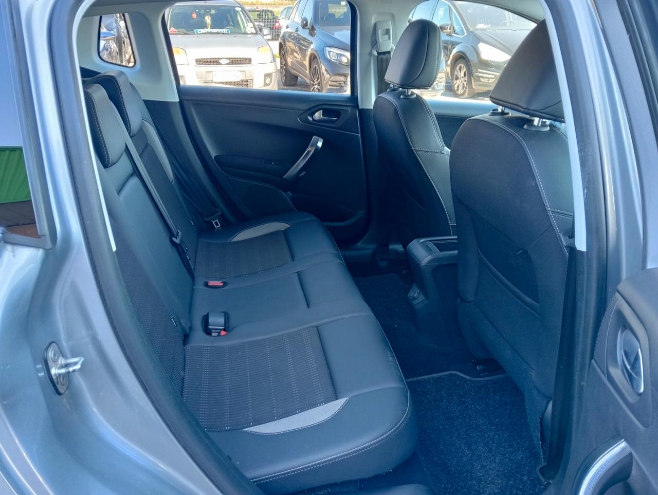 Peugeot 2008 1.6BlueHDi 100cv Allure OK NEOPATENTATI