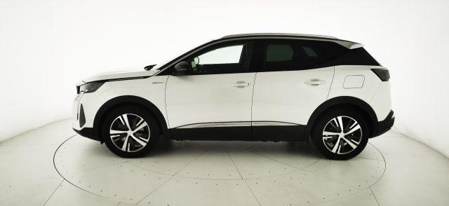 PEUGEOT 3008 Hybrid4 300 e-EAT8 Allure Pack