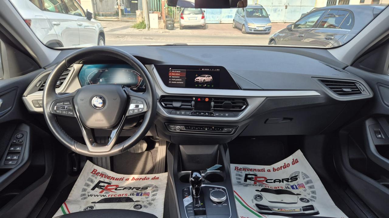 Bmw 116 116d 5p. Business Advantage