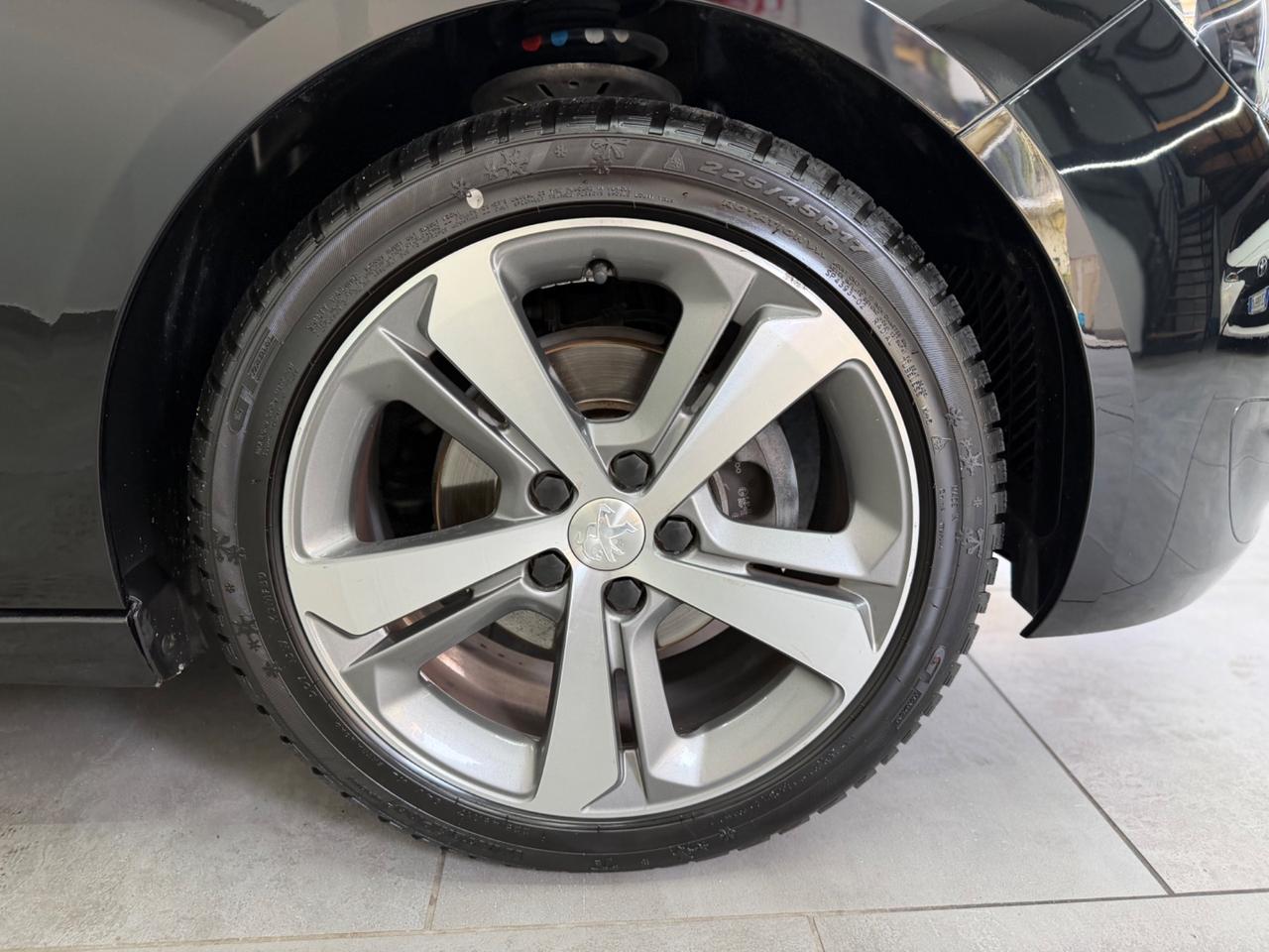 Peugeot 308 BlueHDi 120 S&S Allure 2017