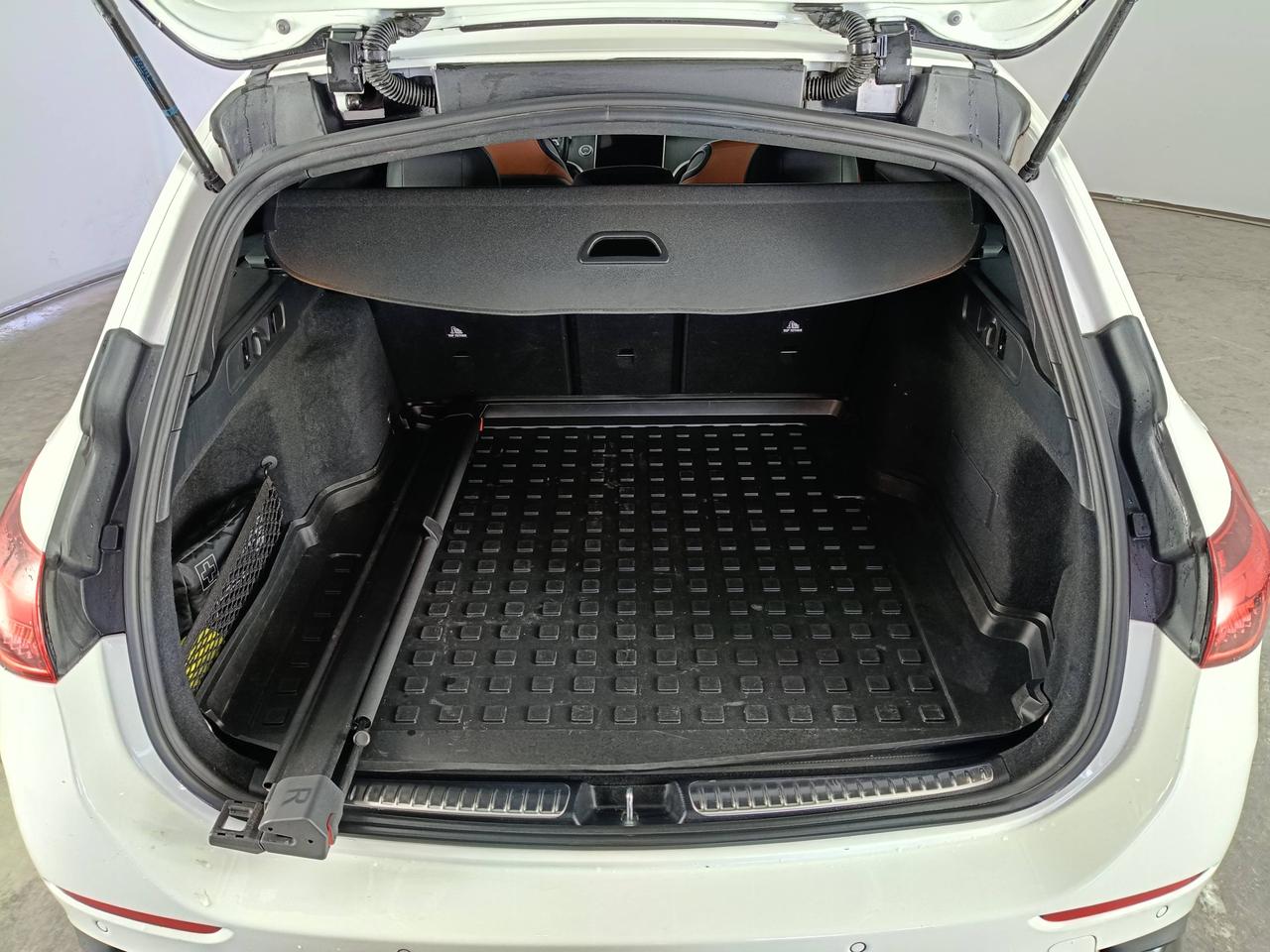 Mercedes-Benz Classe C-S206 SW 2021 - C SW 220 d mhev AMG Line Premium 4matic 197cv auto