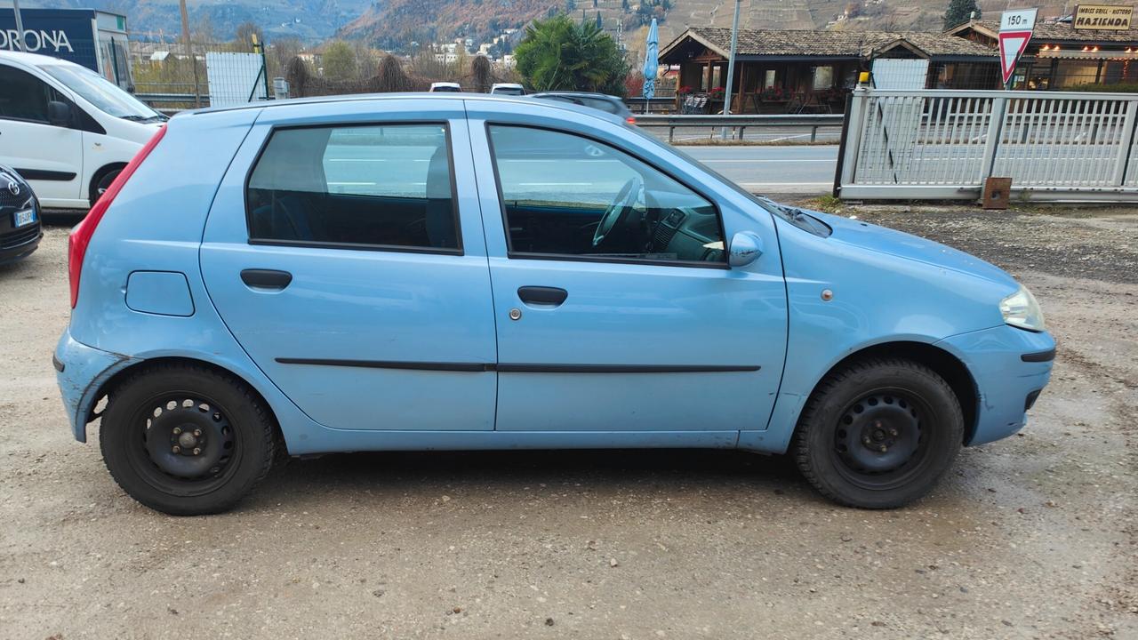 Fiat Punto 1.2 - neopatentati - compreso passaggio