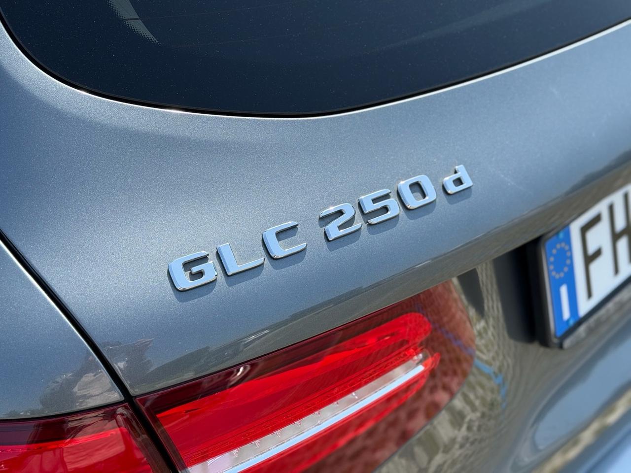 MERCEDES GLC 250d 2017 4Matic