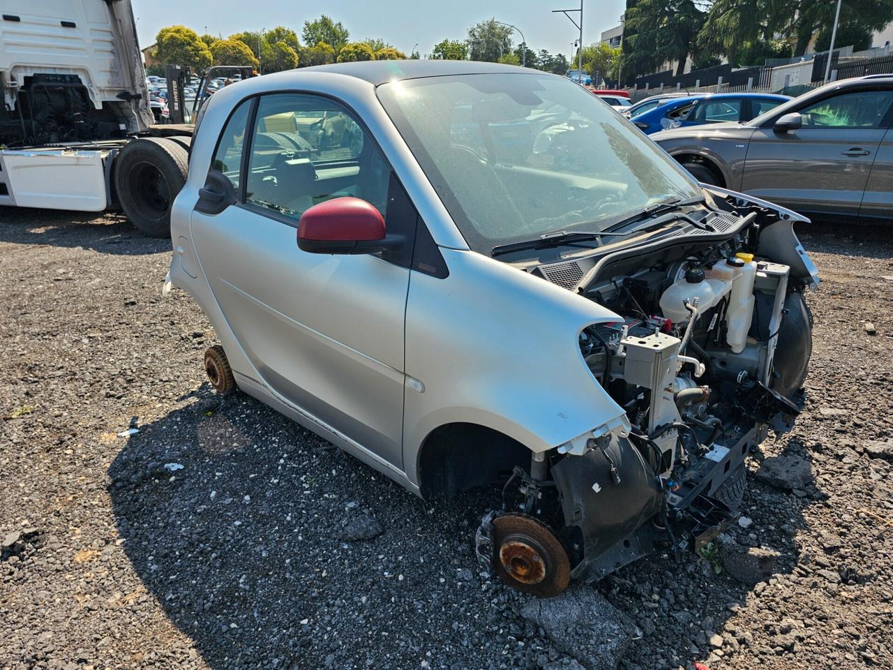 FURTO PARZIALE Smart ForTwo EQ Ushuaïa