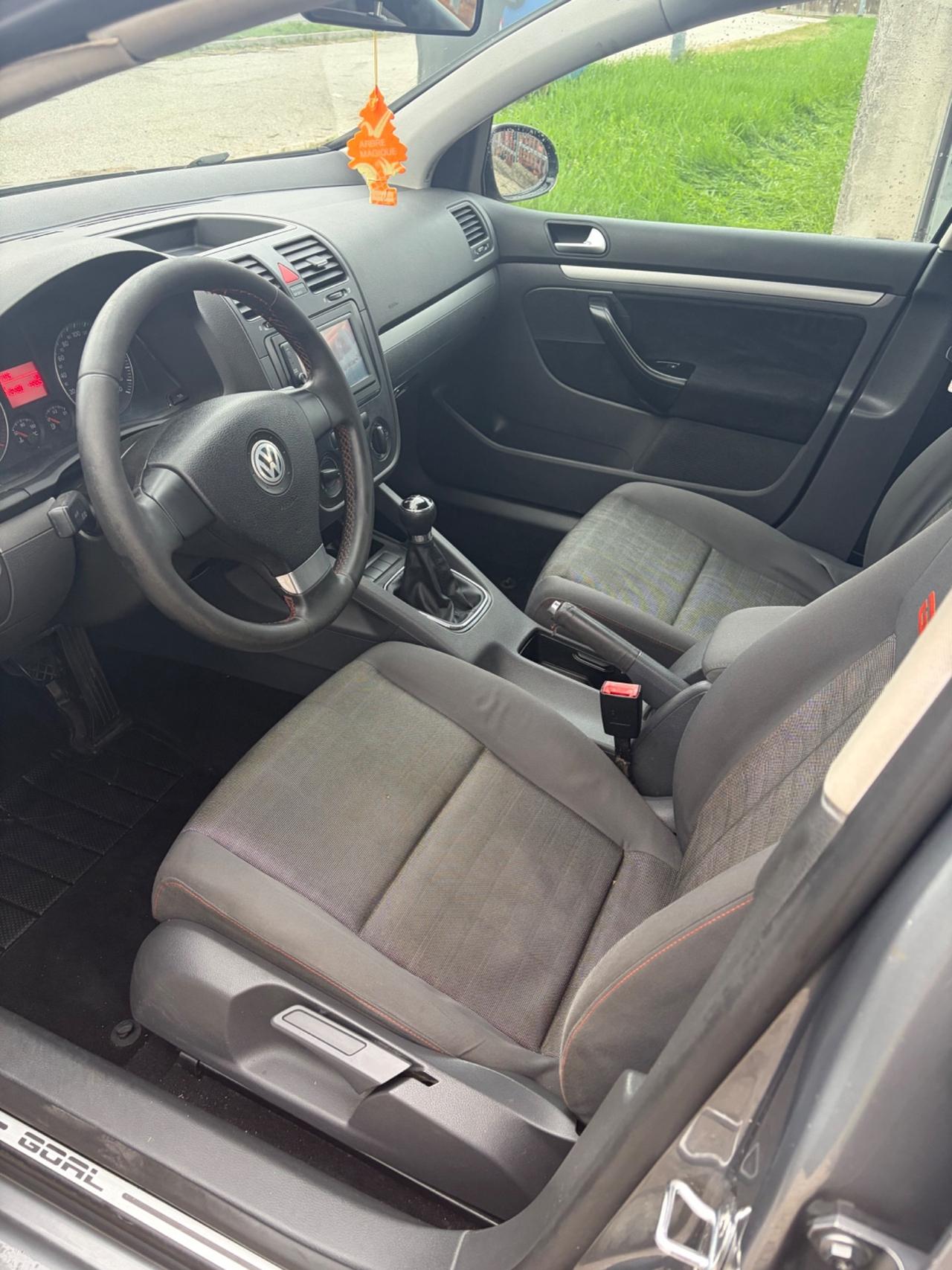 Volkswagen Golf 5 1.9 TDI 5p. Sportline