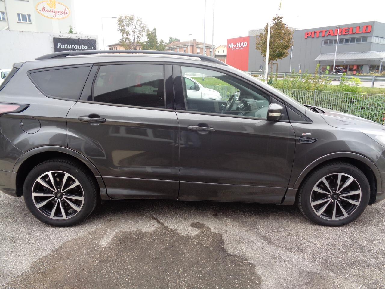 Ford Kuga 1.5 TDCI 120 CV S&S 2WD ST-Line