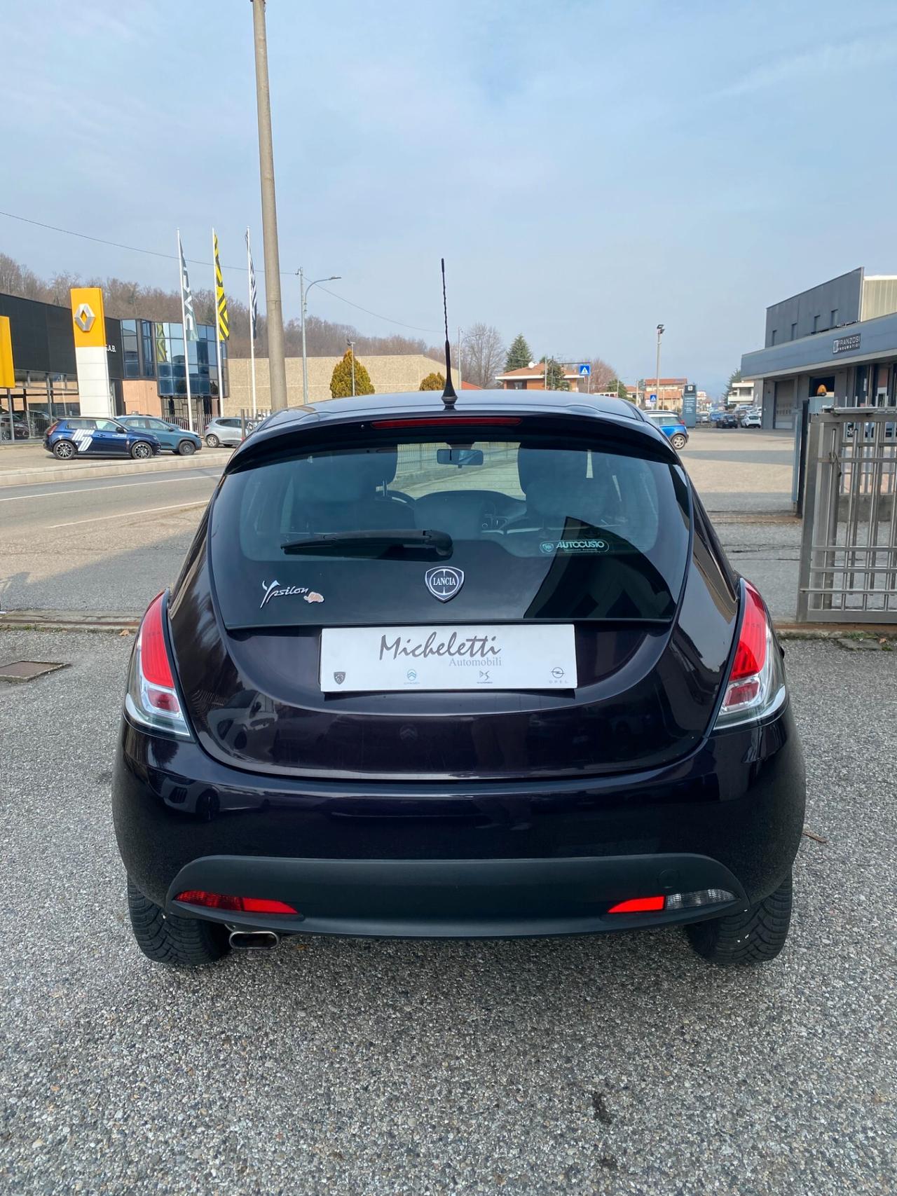 Lancia Ypsilon 1.2 69 CV 5 porte Elefantino