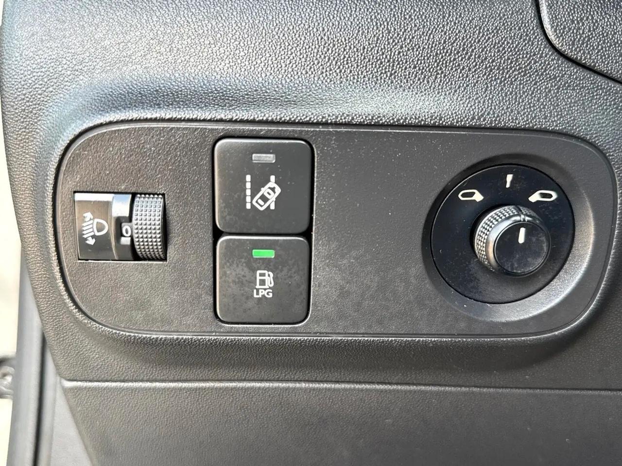 Citroen C3 PureTech 82 GPL Feel