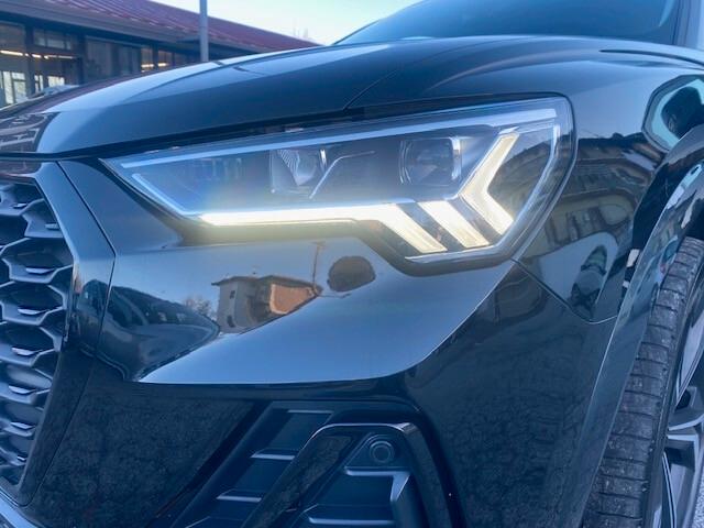 AUDI Q3 SPORTBACK 35 2.0 TDI S-LINE S-TRONIC IDENTITY BLACK