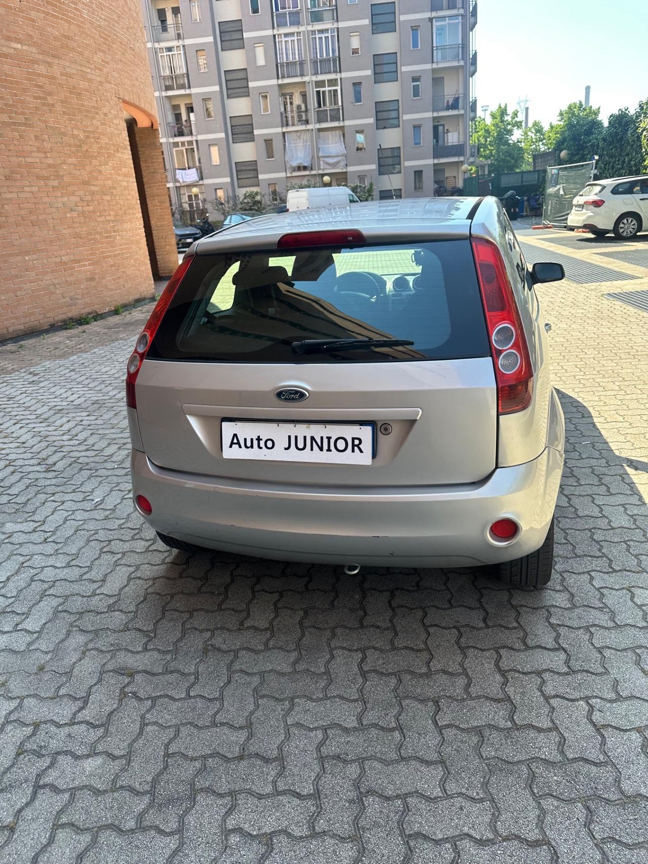 Ford Fiesta 1.2 16V 3p. Ghia