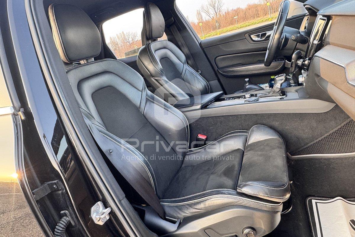 VOLVO XC60 D4 AWD Geartronic R-design