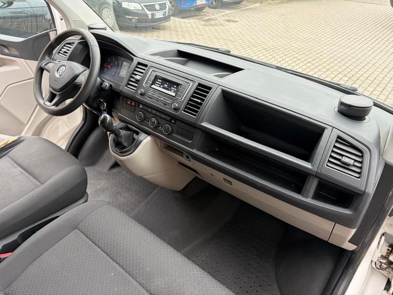 Volkswagen T6 Caravelle 2.0 TDI 102 cv 9 posti