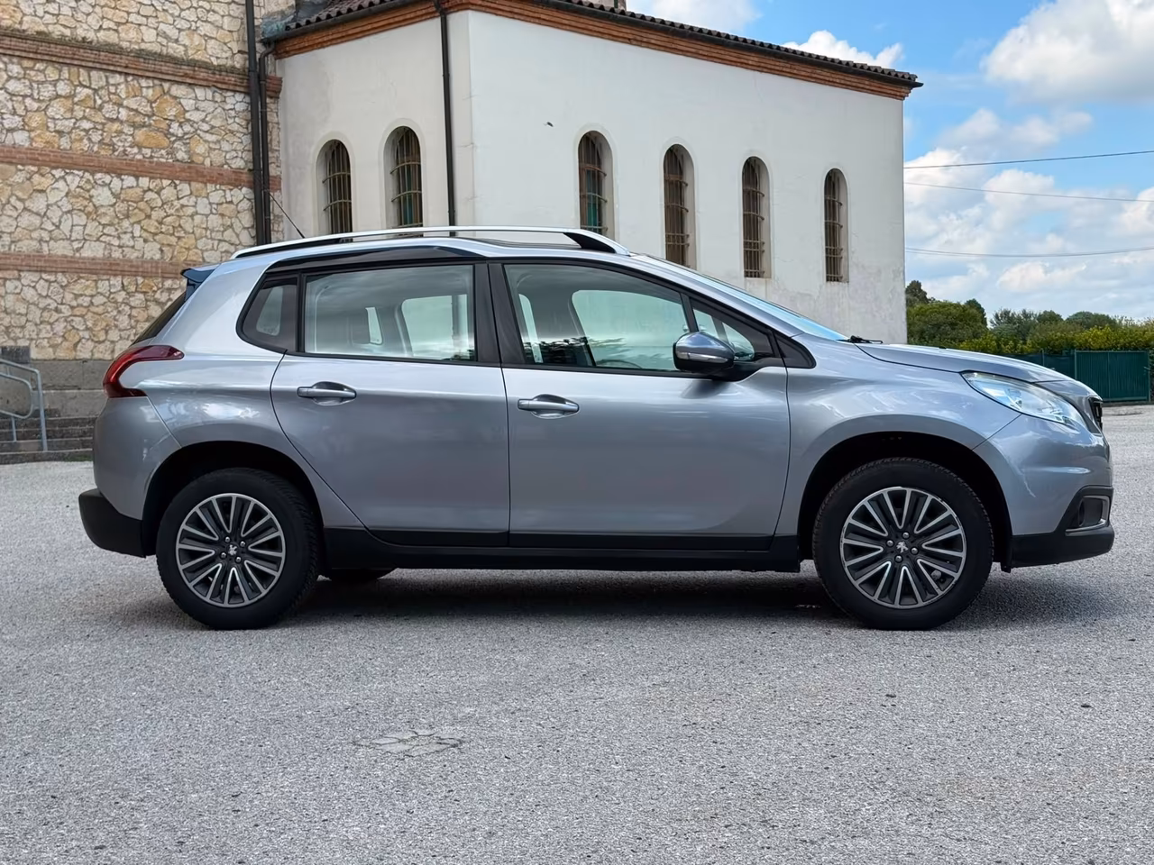 Peugeot 2008 PureTech 82 Allure