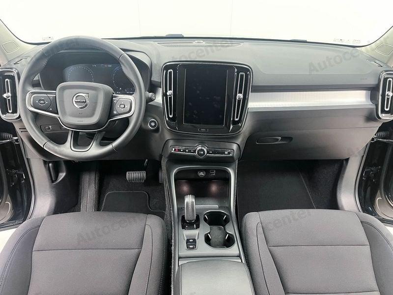 Volvo XC40 B4 AWD Geartronic Momentum Pro