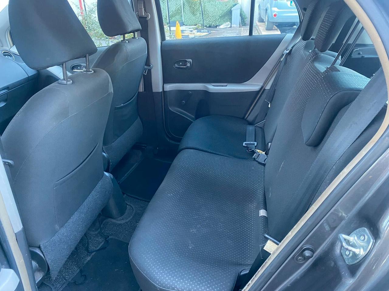 Toyota Yaris 1.4 D-4D DPF 5 porte Sol