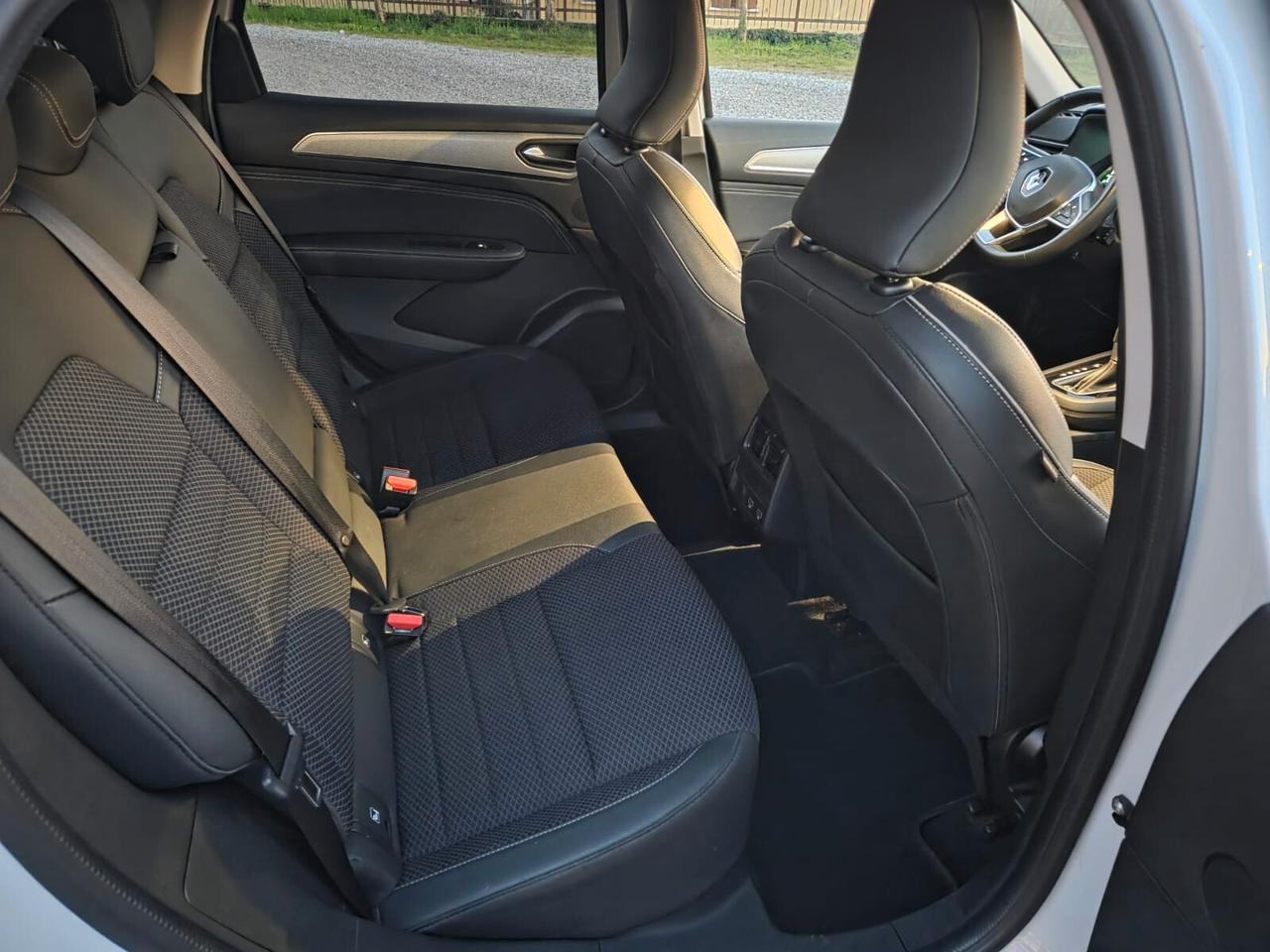 Renault Arkana 1.6 Full Hybrid E-Tech 145 CV Intens