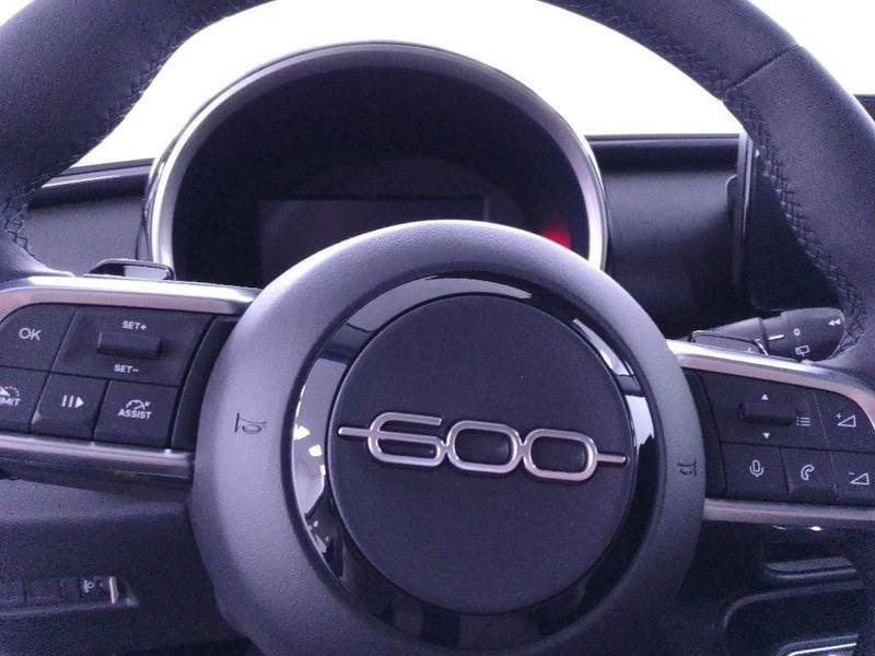 FIAT 600 1.2 hybrid Business 110cv auto