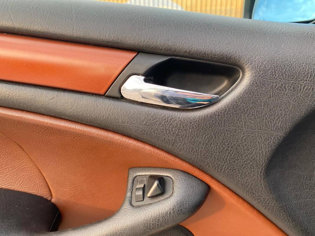 BMW Serie 3 320i Attiva E 46 TARGA ORO ASI