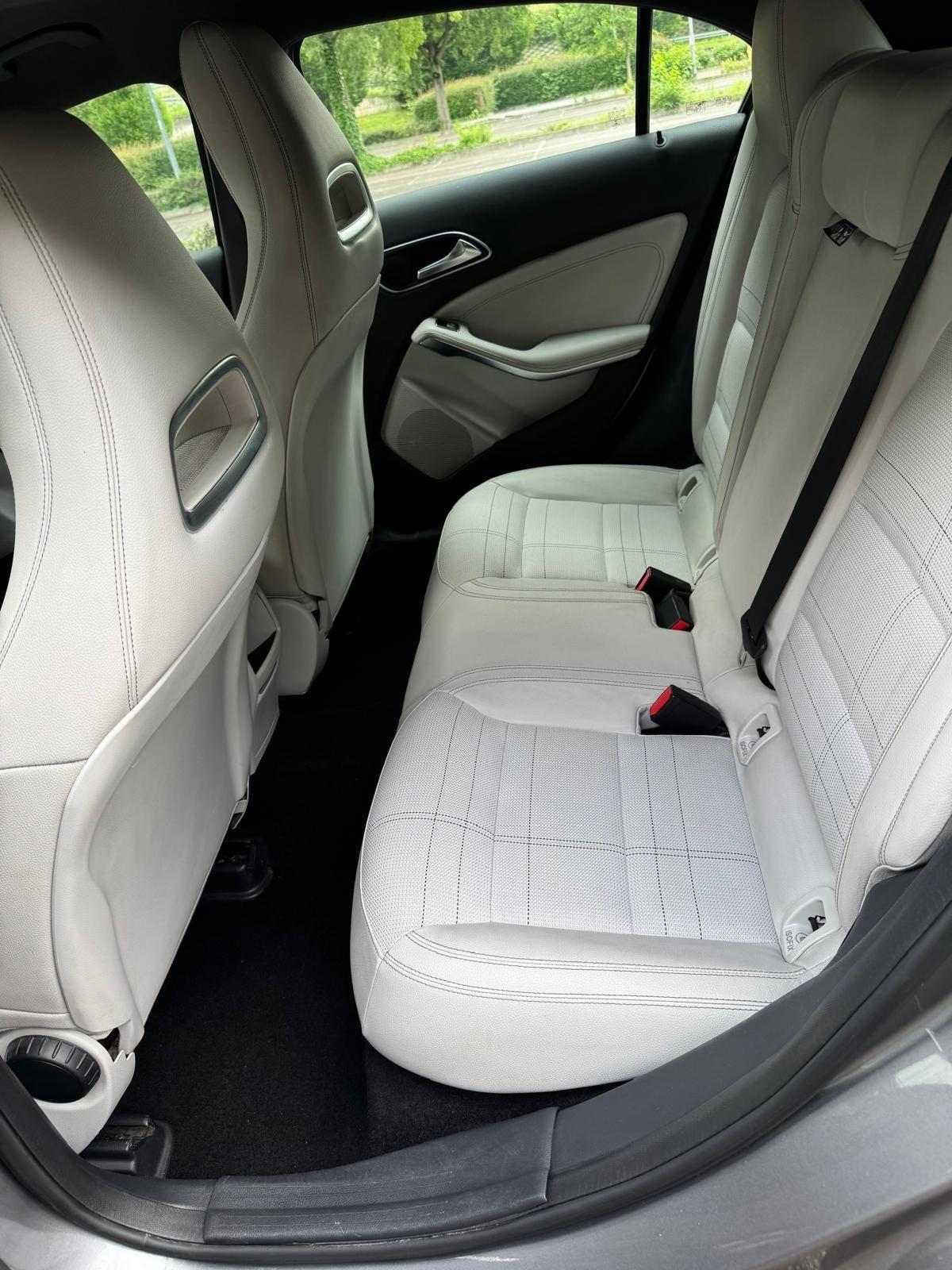 Mercedes-benz A 180 CDI BlueEFFICIENCY Automatic Sport