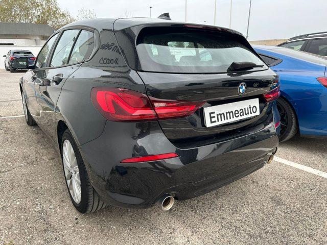 BMW 120 i 5p. Business Advantage