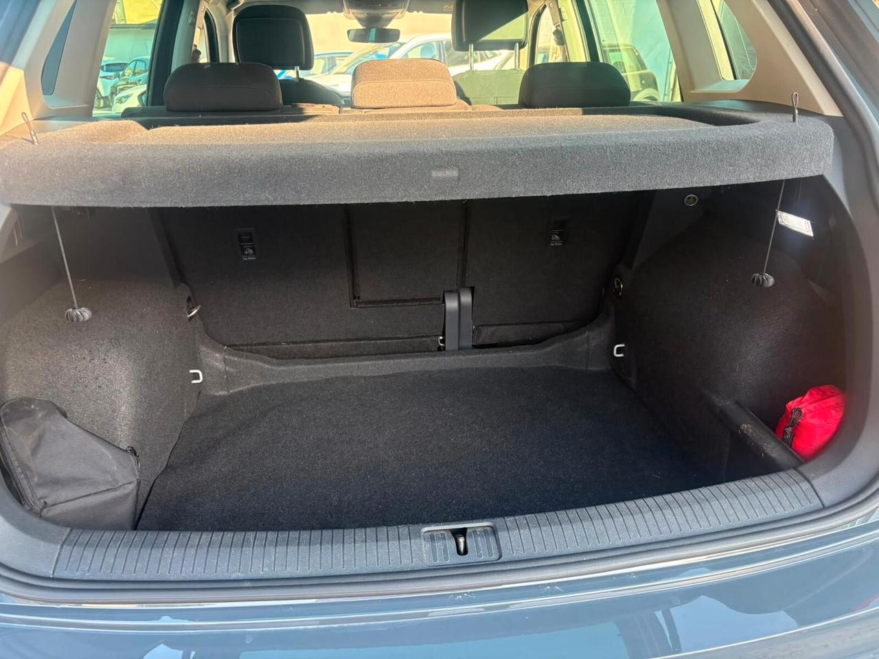 Volkswagen Tiguan 2.0 TDI 150 CV SCR DSG R-Line