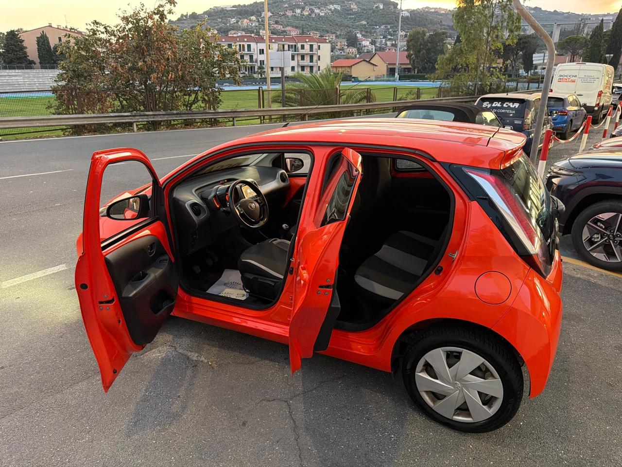 Toyota Aygo 1.0 VVT-i 69 CV 5 porte x-wave