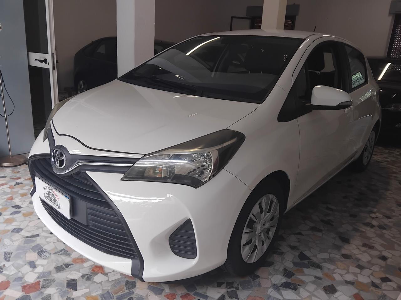 Toyota Yaris 1.0 5 porte Lounge