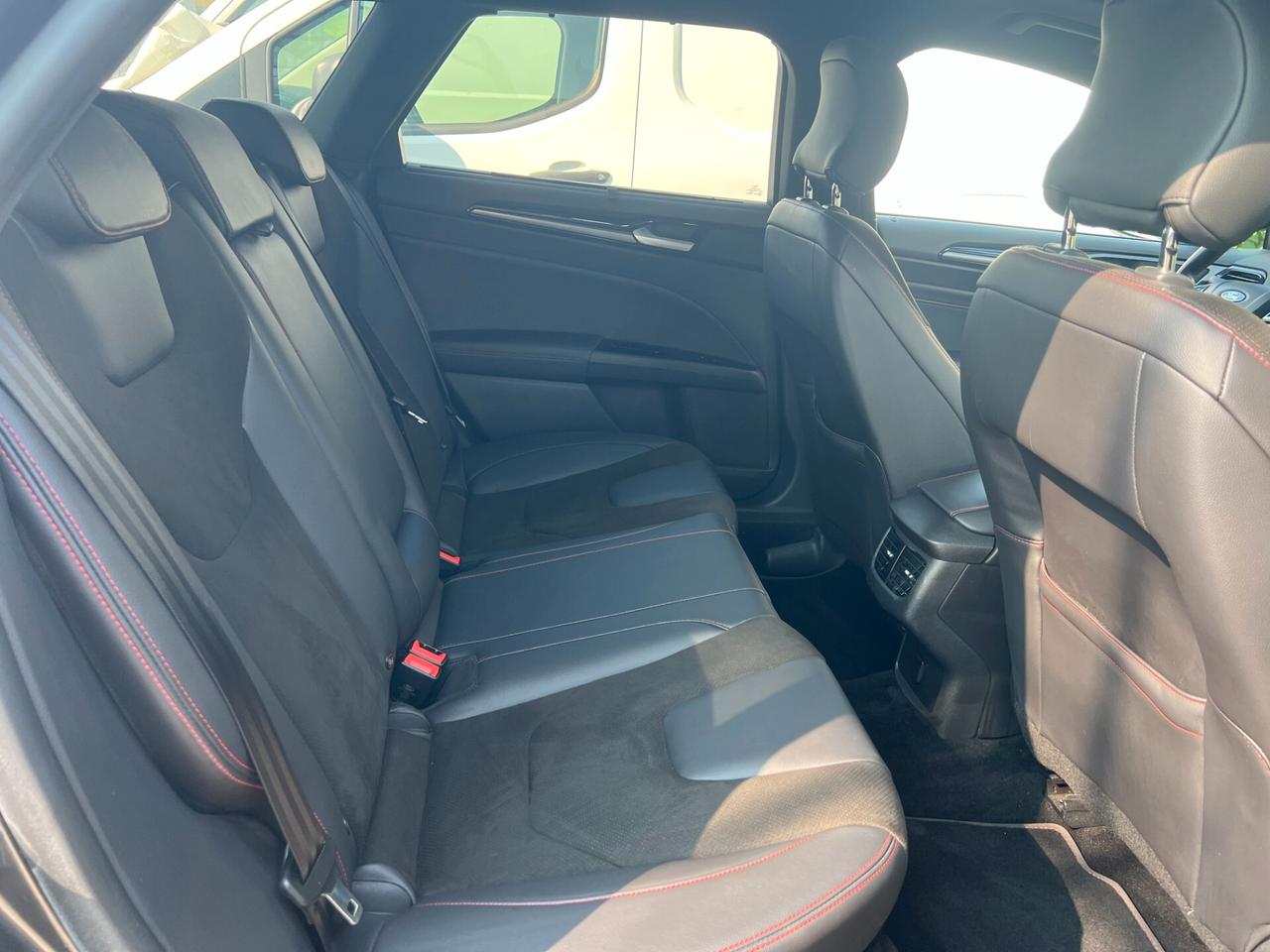 Ford Mondeo Full Hybrid 2.0 187 CV eCVT SW ST-Line Business