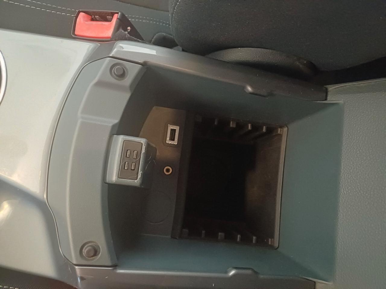 Ford C-Max 1.6 tdci 115 CV Titanium Plus