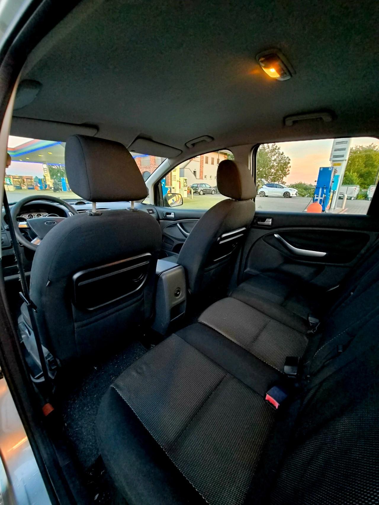 Ford C-Max 1.6 TDCi 110 CV Titanium