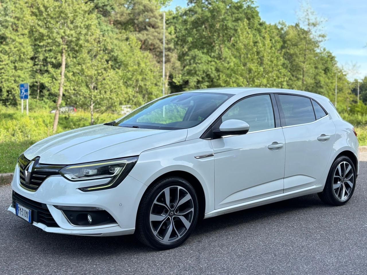 Renault Mégane dCi 8V 110 CV Energy Bose”CAR PLAY”
