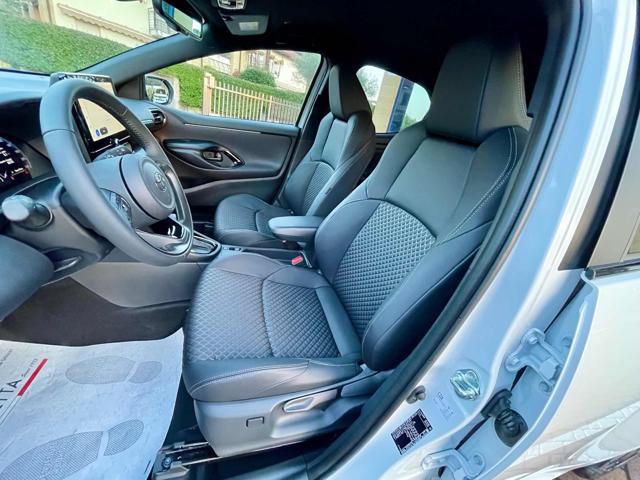 TOYOTA Yaris 1.5 130 Hybrid 5 porte Lounge - NUOVA