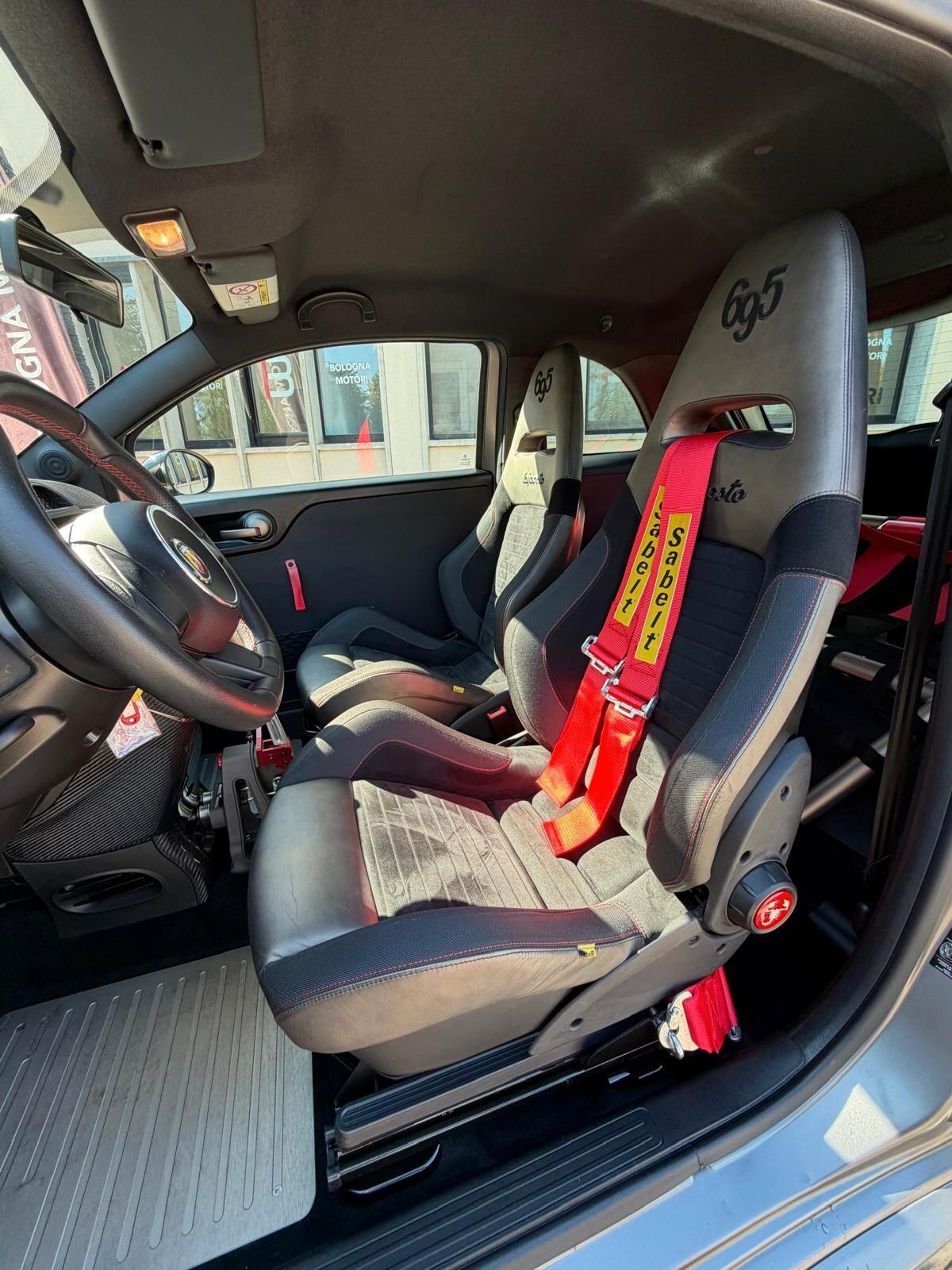 Abarth 695 1.4 Turbo T-Jet 190 CV Biposto