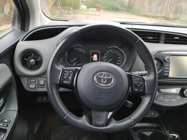 Toyota Yaris Yaris III 5p 1.5h Active