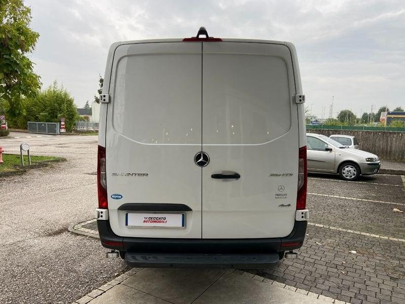 Mercedes-Benz Sprinter 319 2.0 cdi F 37/35 rwd H2 9G-tronic