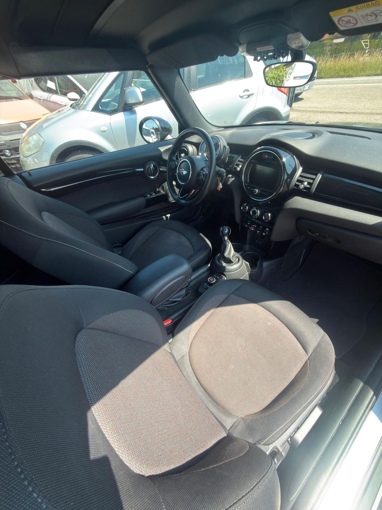 Mini 1.5 Cooper D Hype Cabrio