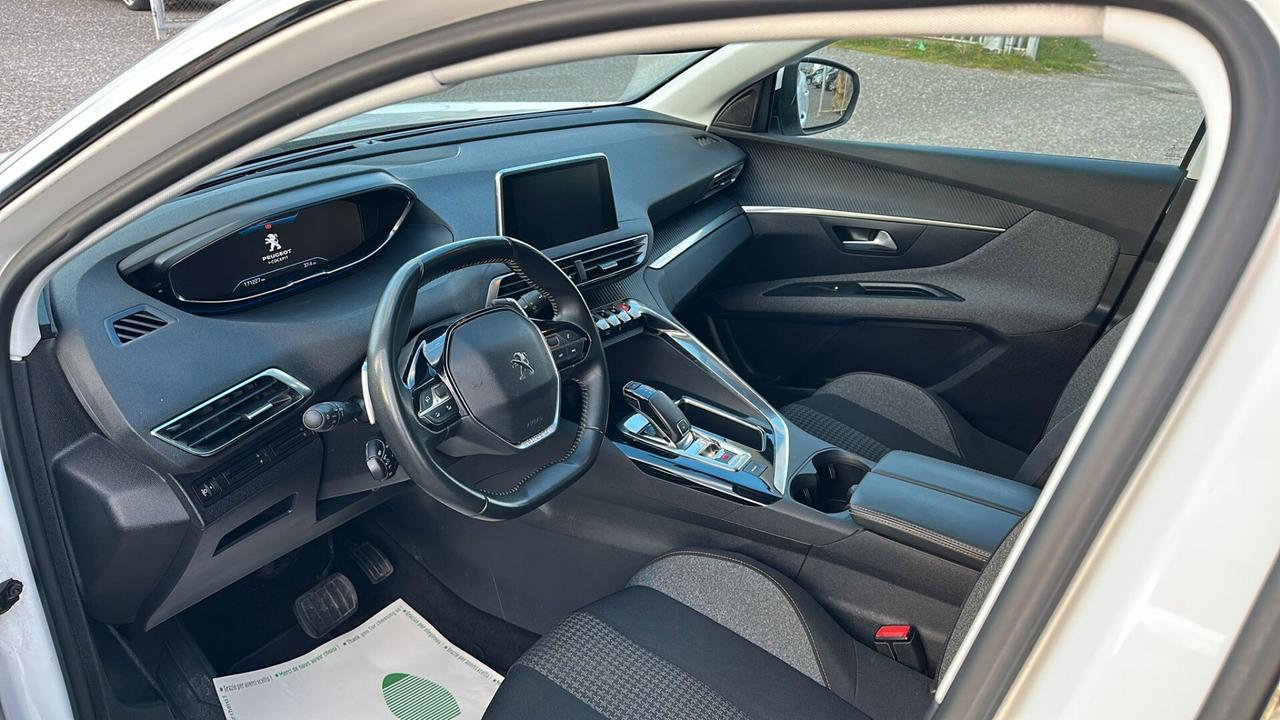 Peugeot 3008 BlueHDi 130 S&S Allure