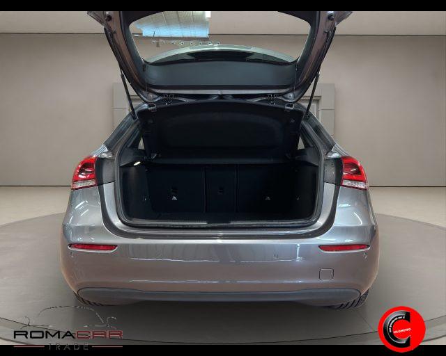 MERCEDES-BENZ A 180 d Automatic Business Extra