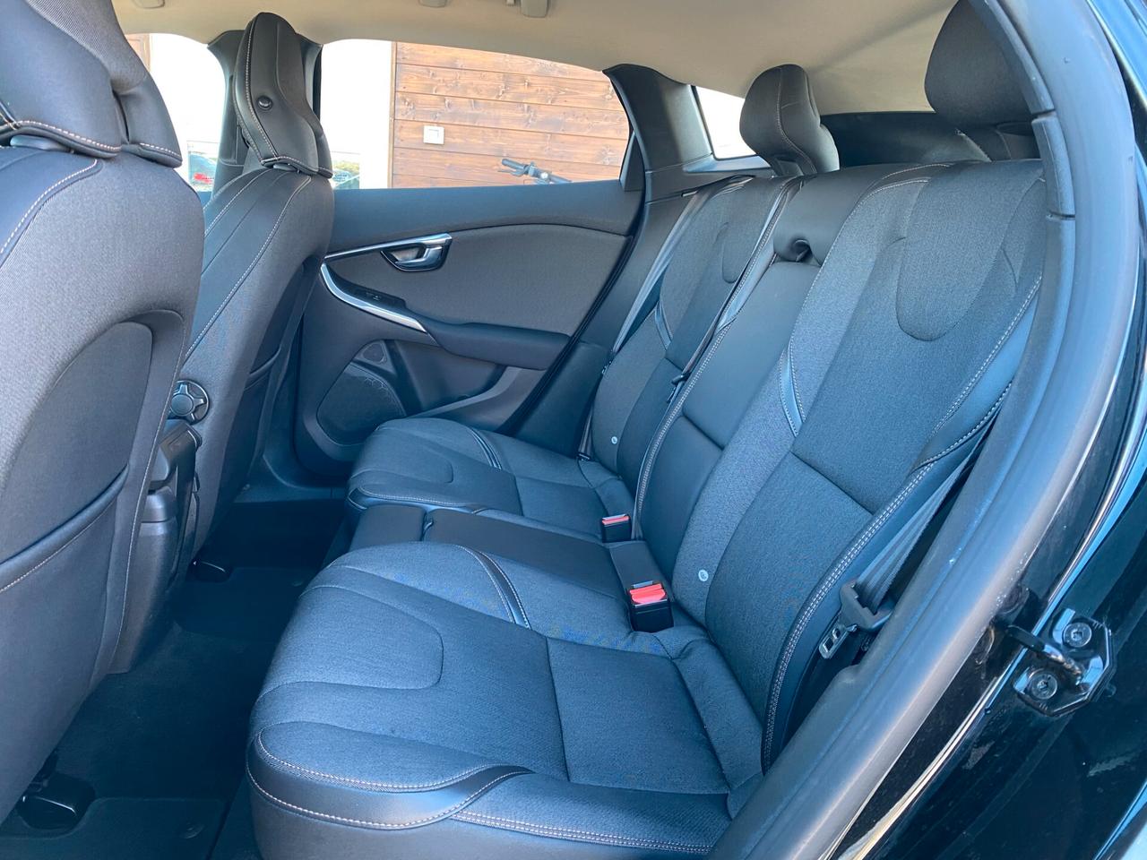 VOLVO V40 Cross Country D2 1.6 115cv GARANTITA