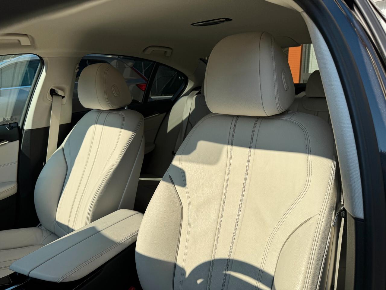 BMW 518 MHE LUXURY BERLINA