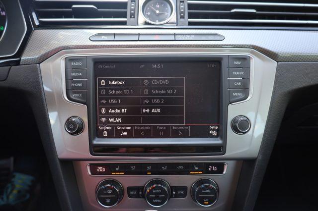VOLKSWAGEN Passat Alltrack 2.0 BiTDI 240CV 4MOTION DSG Executive LED Pelle E6