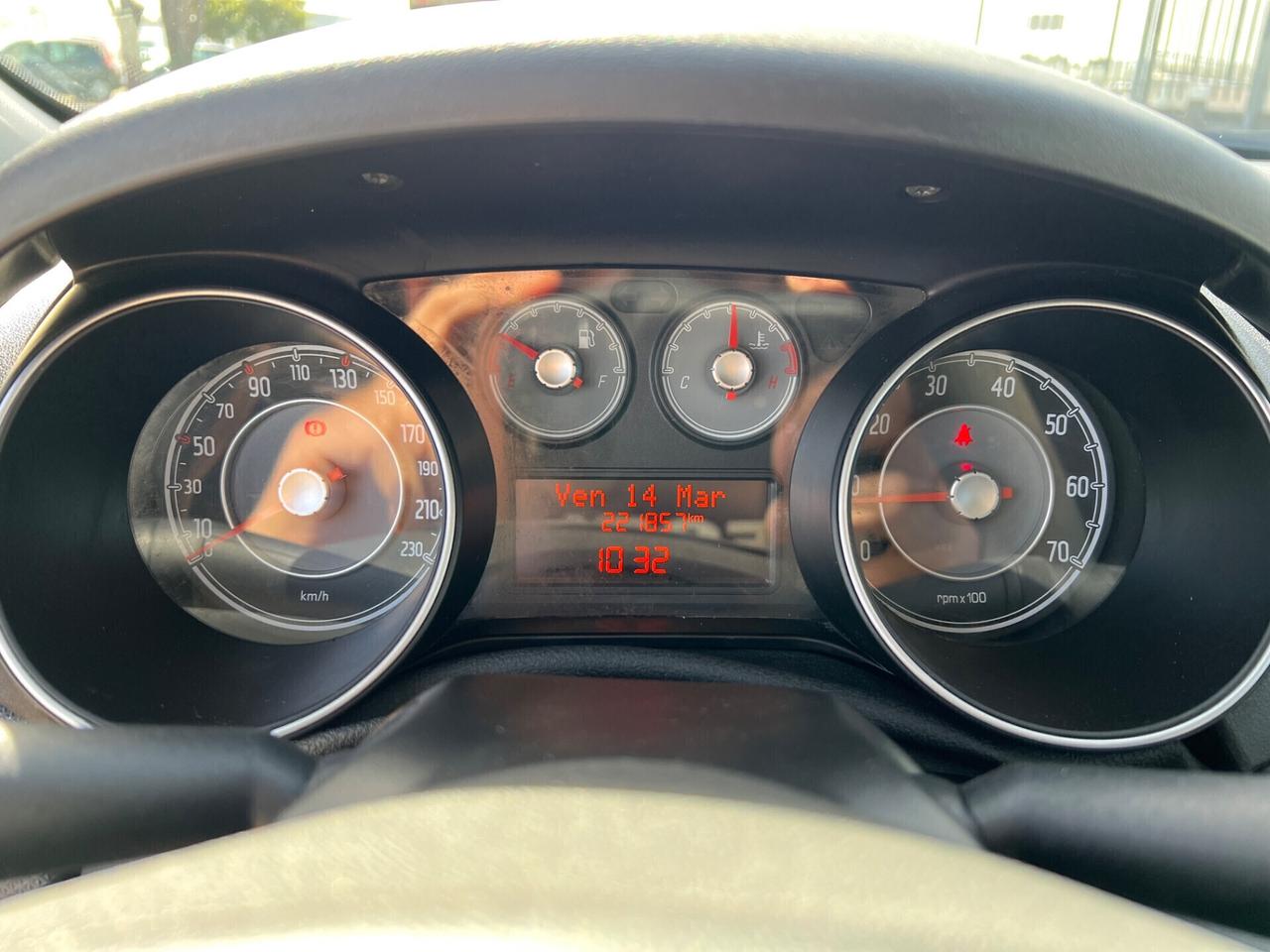Fiat Punto 5p. 1.3 MJT 75 CV Lounge. - 2012