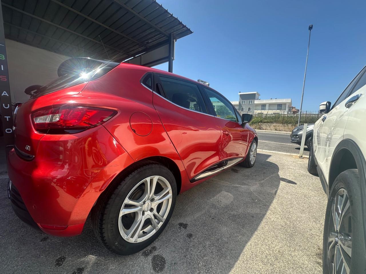Renault Clio dCi 8V 90CV EDC Start&Stop 5 porte Energy Intens