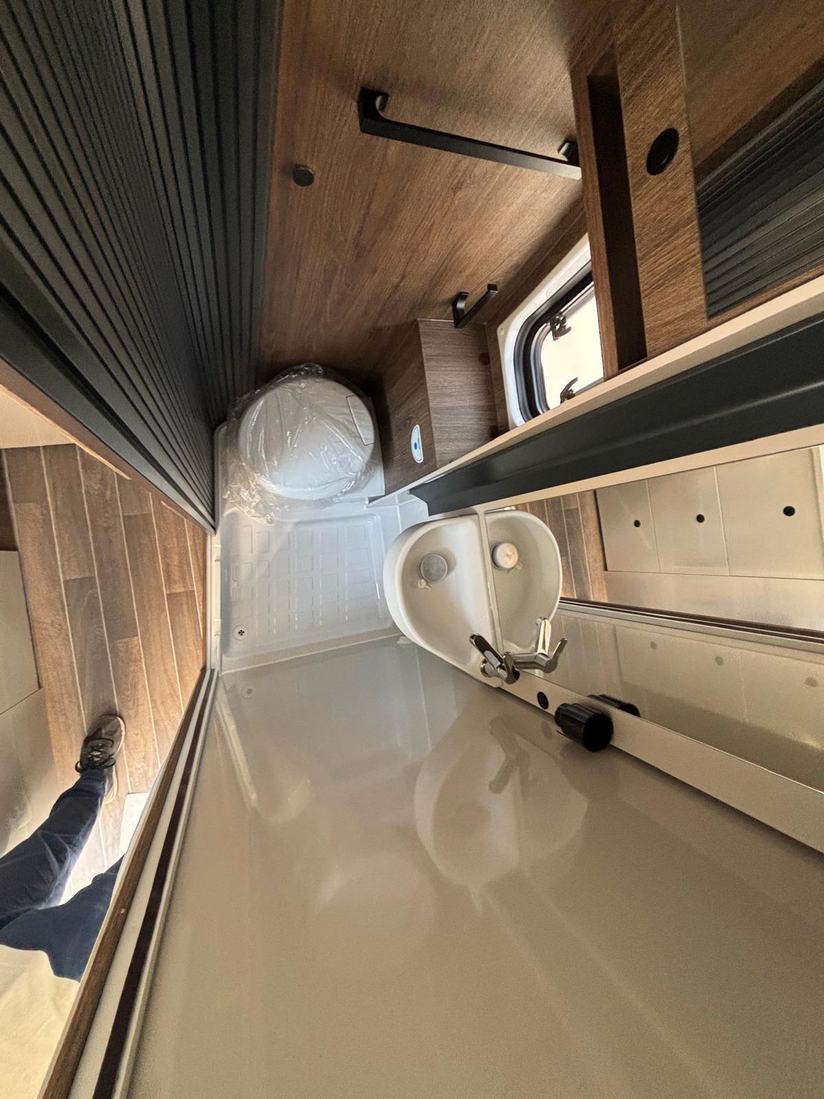 Ci International Kyros Duo Elite camper