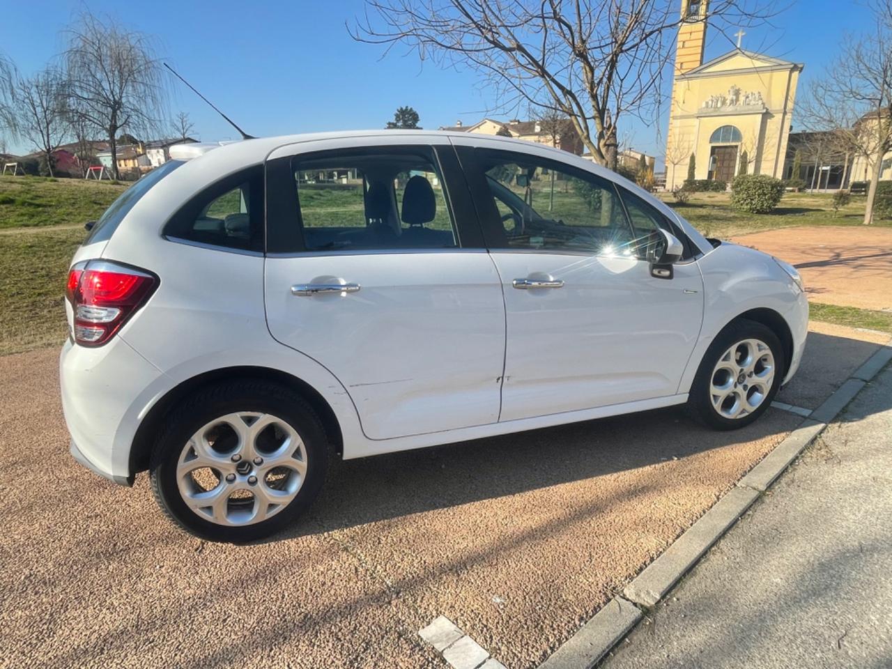 Citroen C3 1.1 Benzina anno 2013 per neo pat