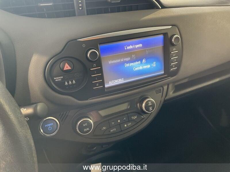 Toyota Yaris III 2017 5p Benzina 5p 1.5h Active Plus