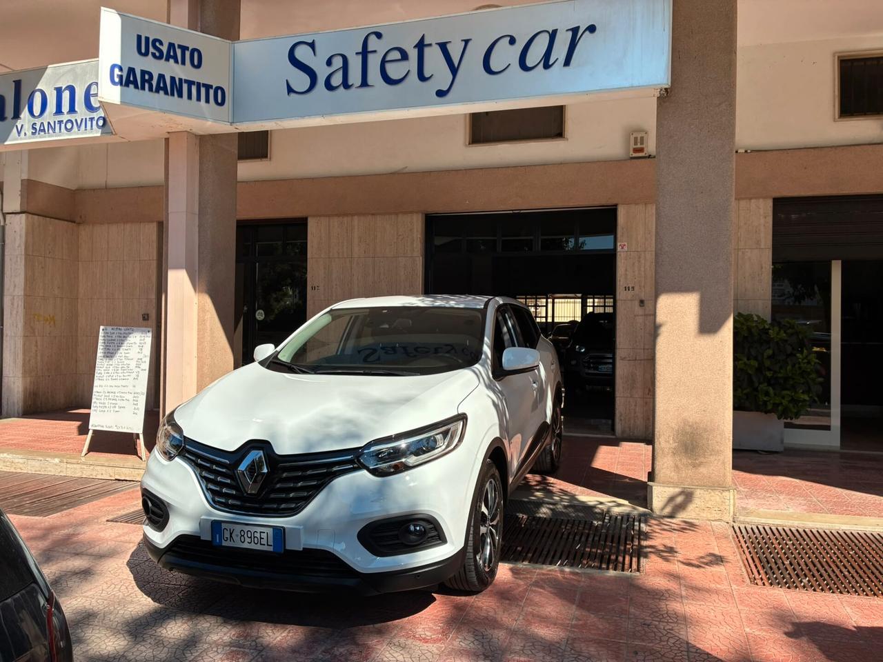 Renault Kadjar 1.5dCi 115CV navi retro-22