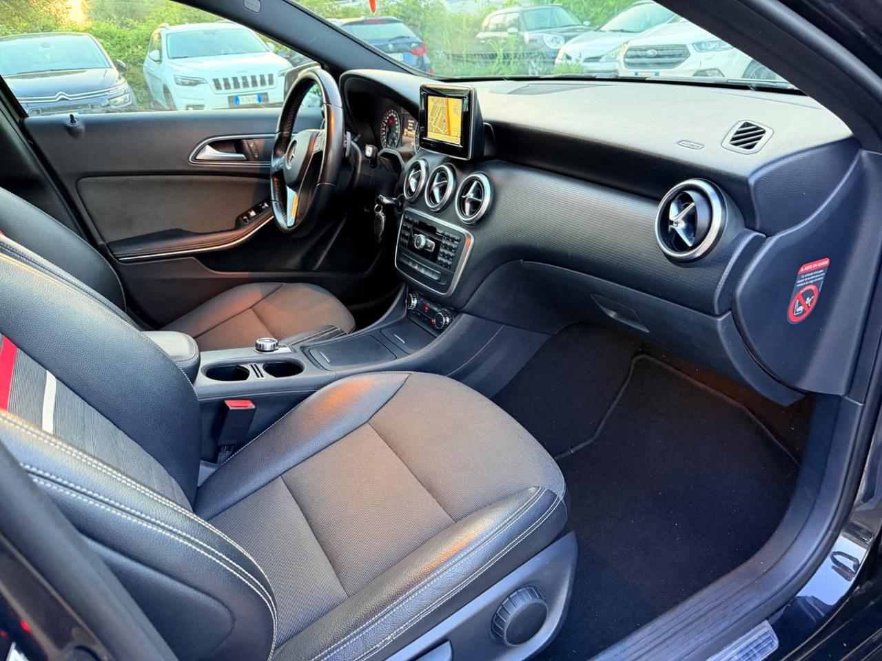 Mercedes-benz A 180 d Automatic Dark Night Edition 2016