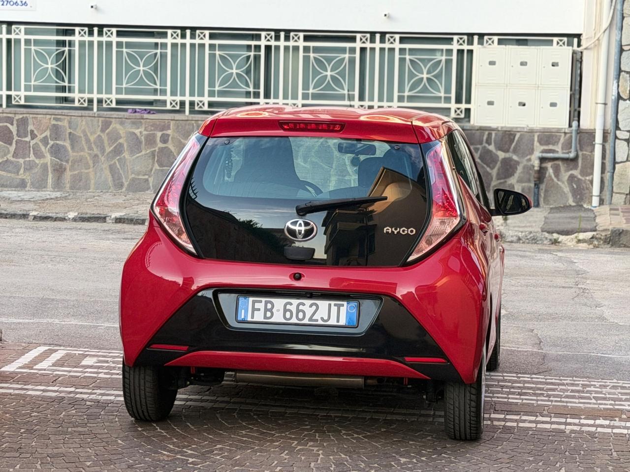 Toyota Aygo 1.0 VVT-i 69 CV 5 porte x-cool