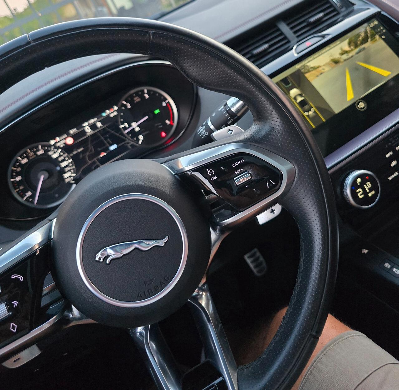 Jaguar E-Pace 2.0D I4 163 CV AWD Auto R-Dynamic Black